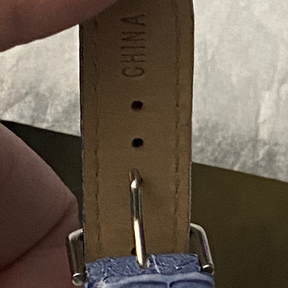 Gossip Quartz Watch Mother of Pearl Face Leather Strap - Picture 13 of 14